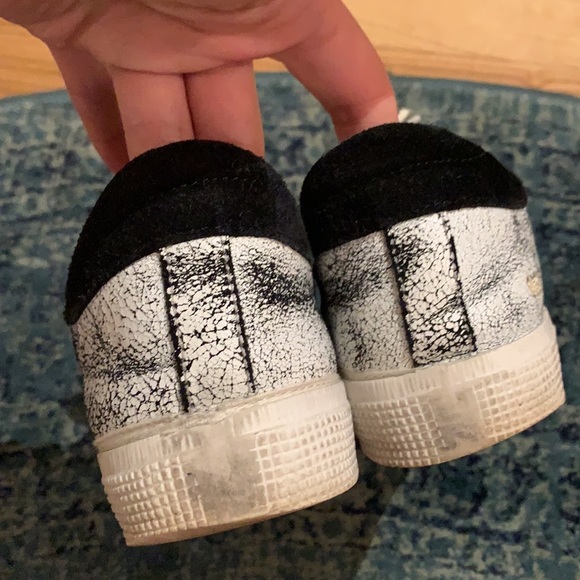 Golden Goose Sneakers - Picture 4 of 12